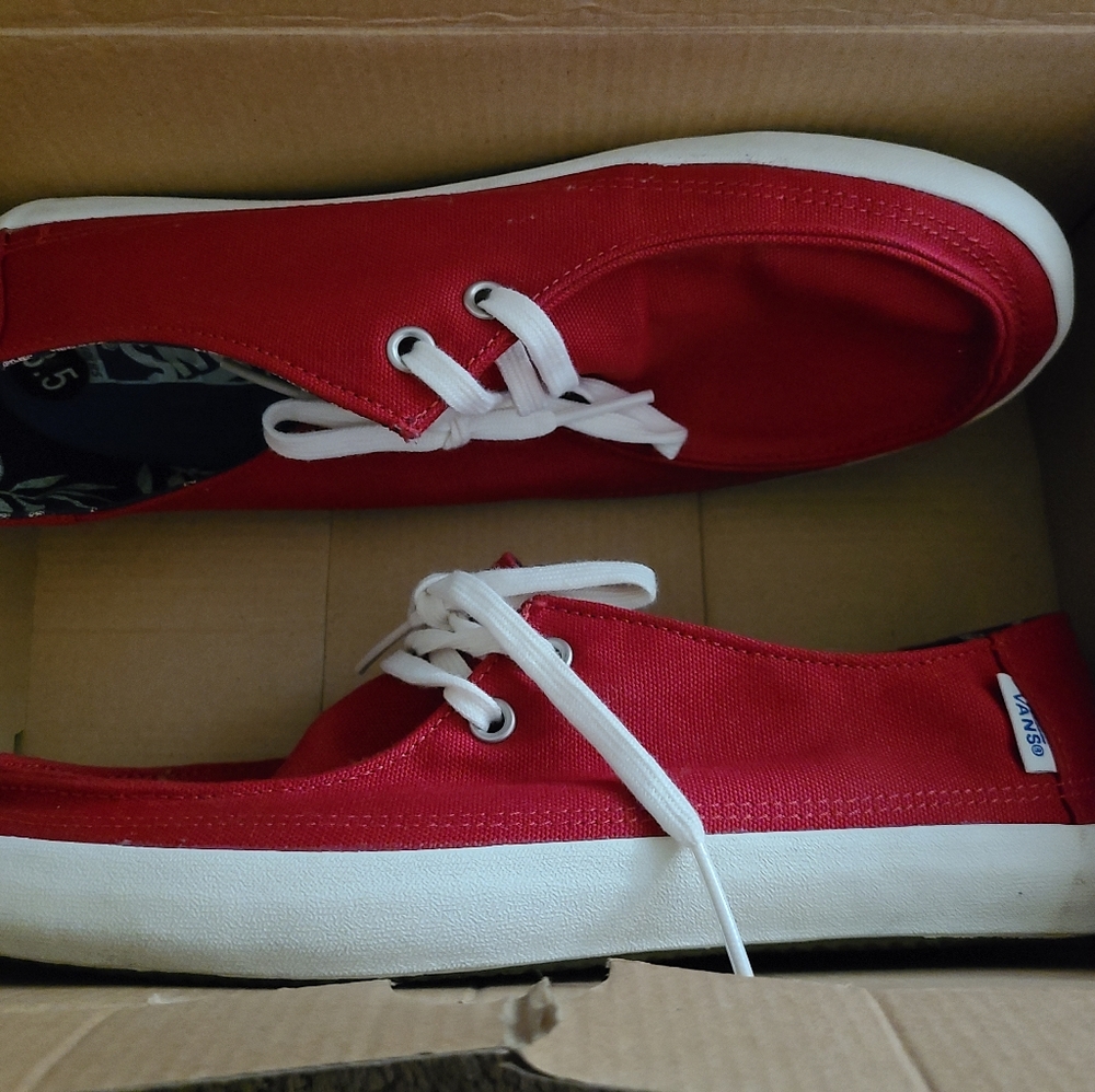 Mens Vans Red SurfSider 8.5